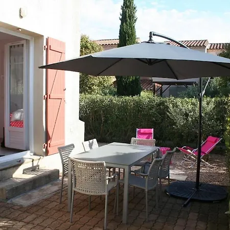 Сasa de vacaciones à Deux Pas De La Cité Médiévale Dans Résidence Très Calme *